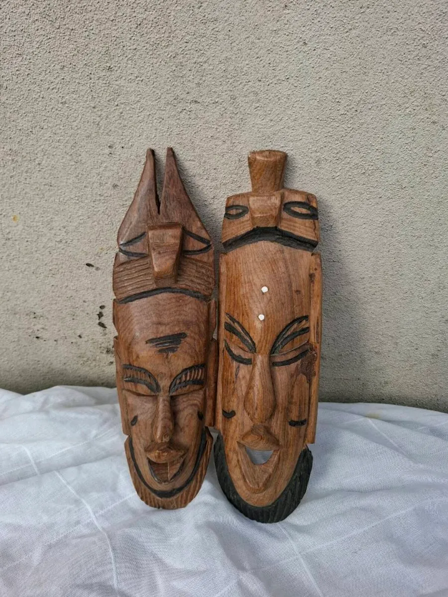 Lot of 2 african mask - Image 1
