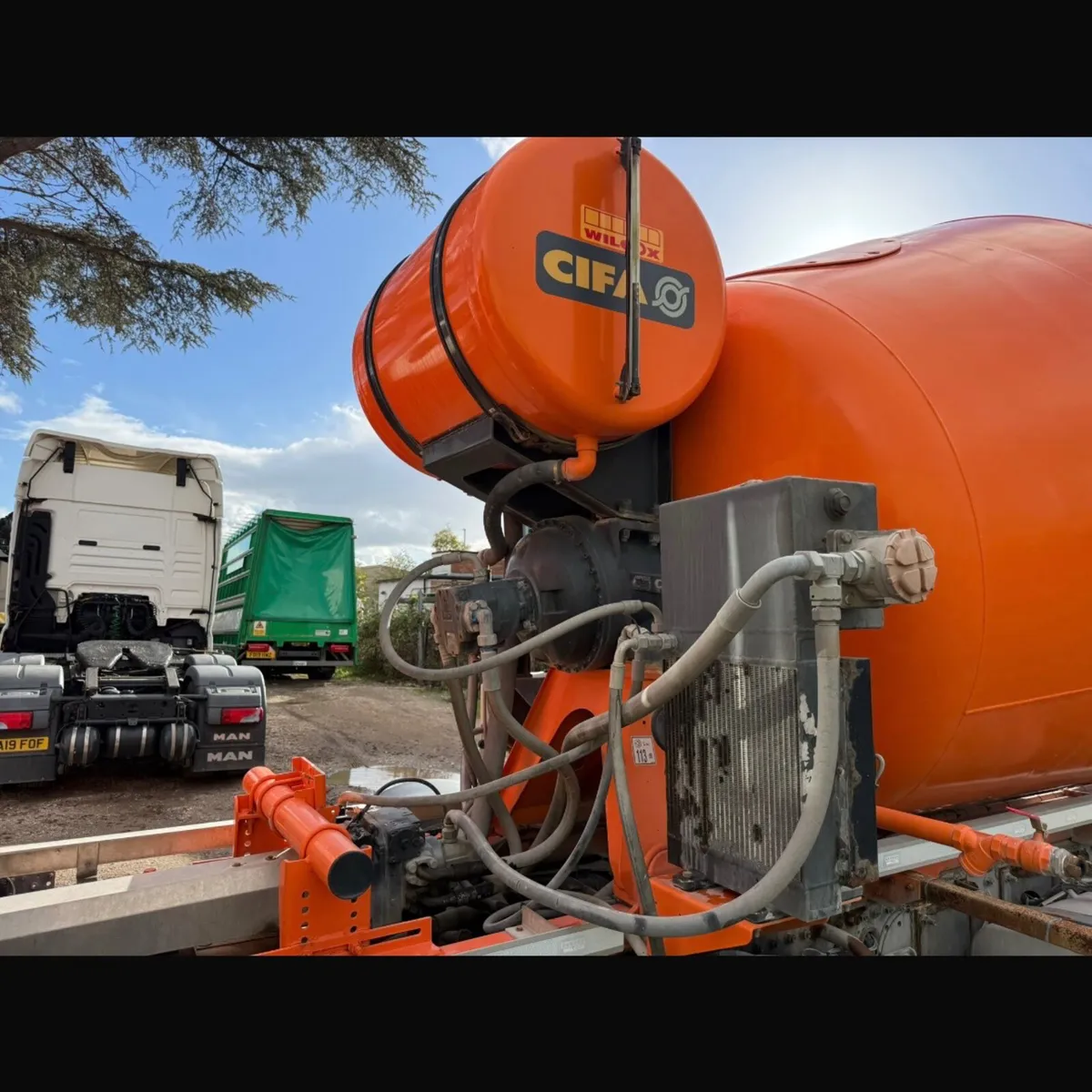 Daf CF450 8x2 Mixer - Image 4