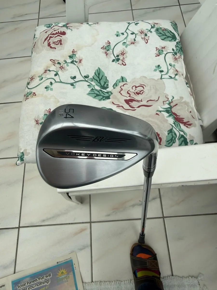 Golf club - Image 2