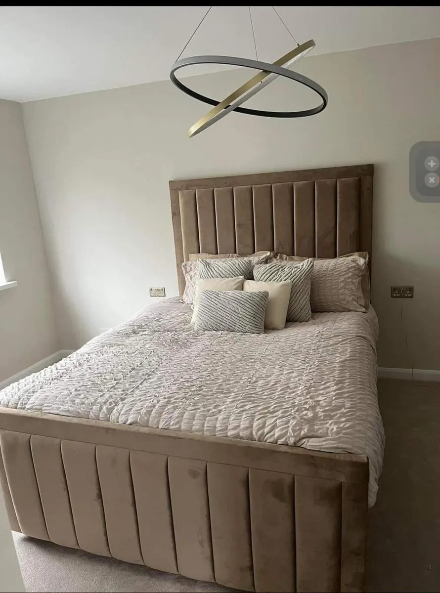Bed - Image 1