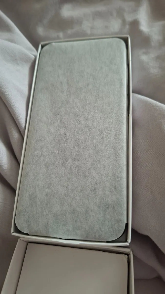 Mobile phone - Image 3