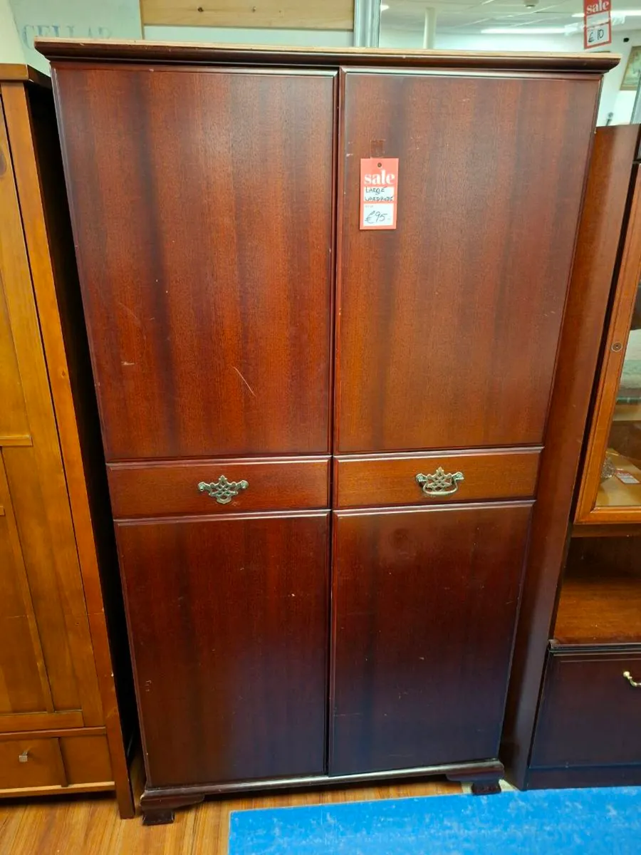 WARDROBE - Image 1