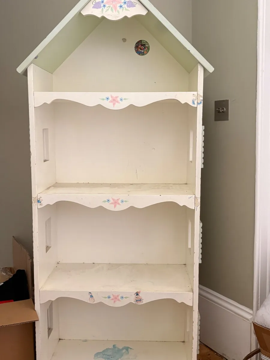 Children’s book shelf - Image 1