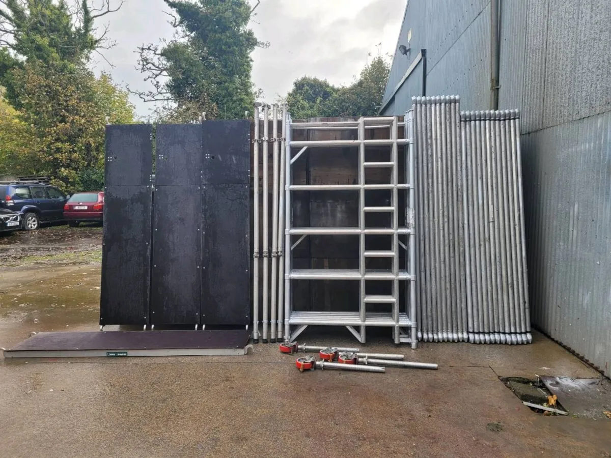 Aluminium scaffold tower, FREE DELIVERY - Image 3