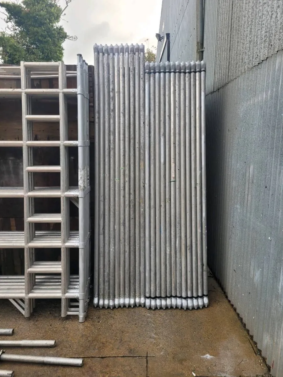 Aluminium scaffold tower, FREE DELIVERY - Image 4