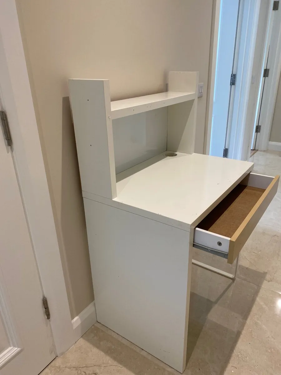 Desk - Image 2