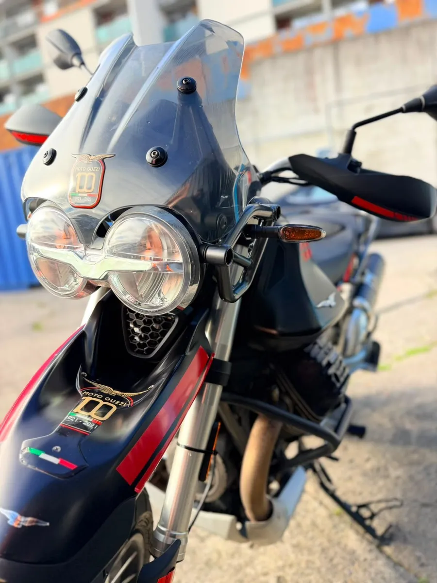 Moto Guzzi V85TT 2025 - Image 4