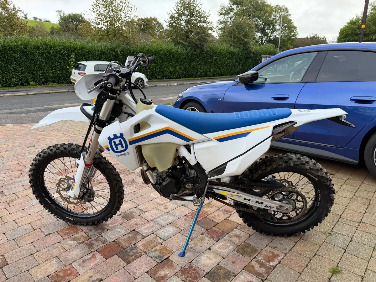 2024 Husqvarna FE350 Heritage (23MY) Low Hours - Image 4
