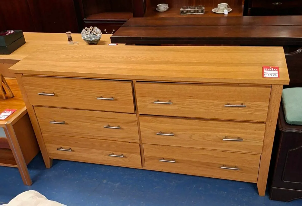 OAK DRESSER 6 DRAWER - Image 1