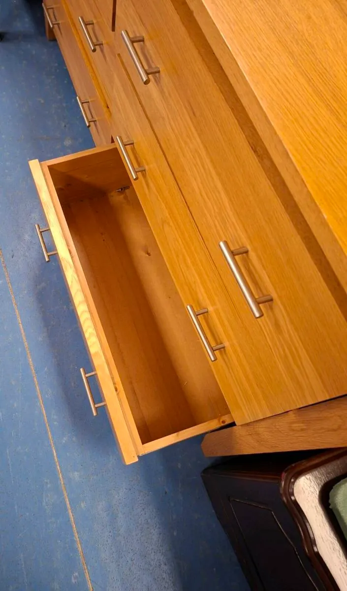 OAK DRESSER 6 DRAWER - Image 3
