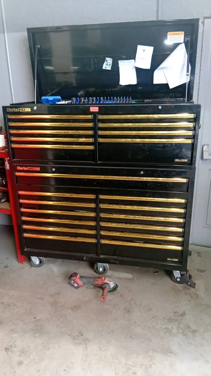 Clarke HD plus black and gold 56" toolbox - Image 2