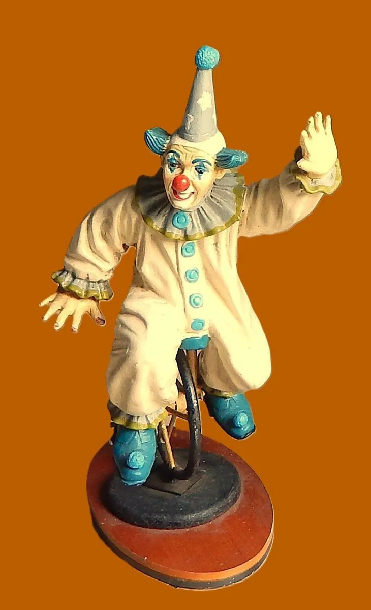 Vintage Resin Circus Clown Figurine - Image 1