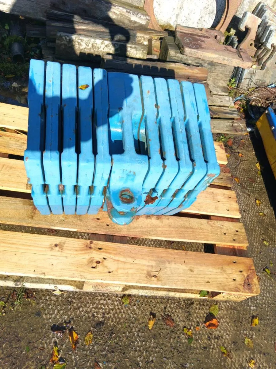 Ford and New Holland weights - Image 1