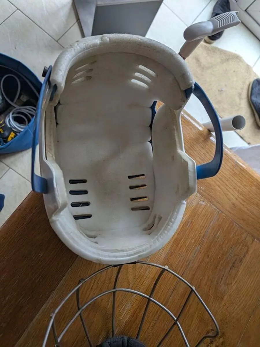 Mycro Hurling helmet - Image 3