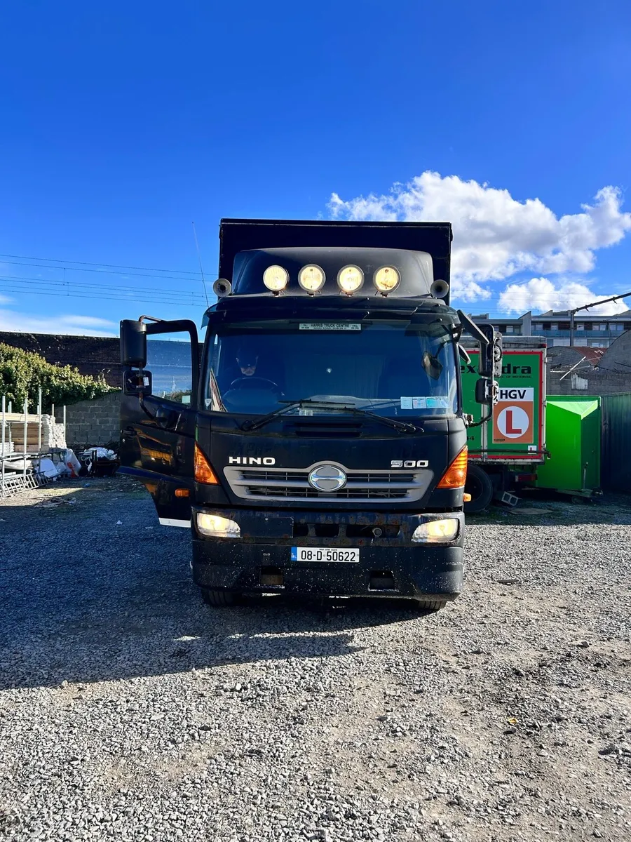 Hino 500 rigid - Image 1