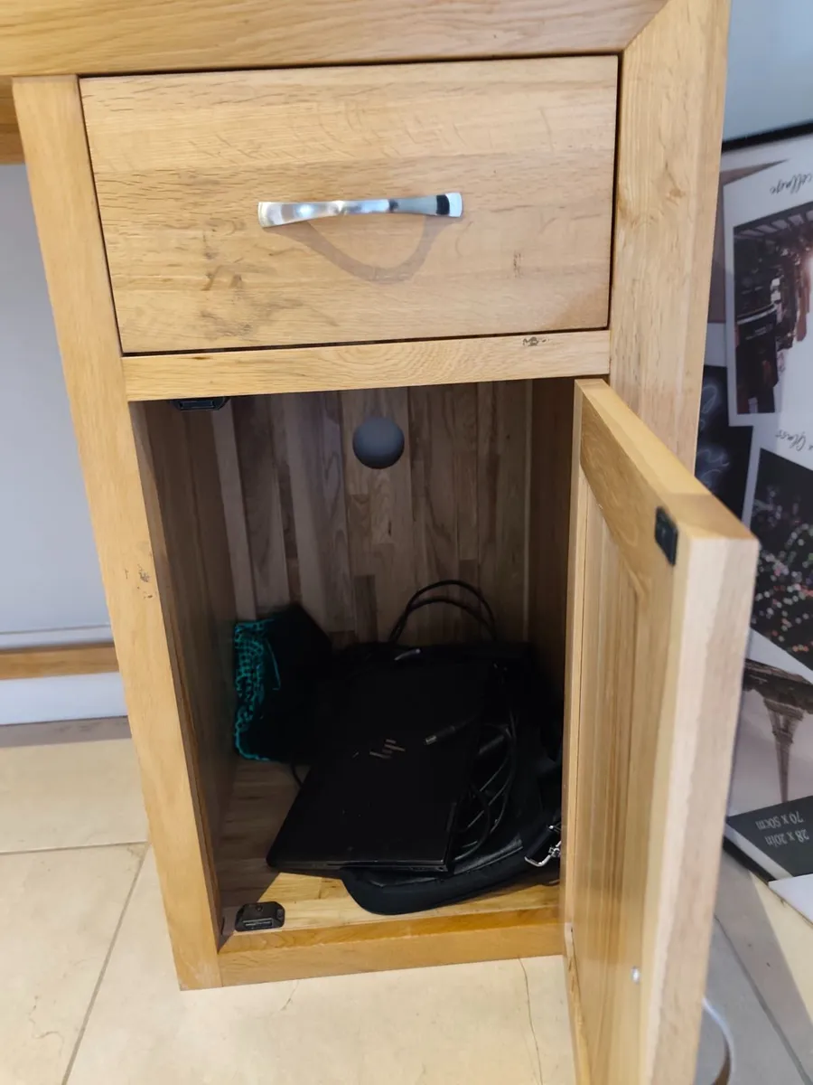 Solid oak desk - Image 2