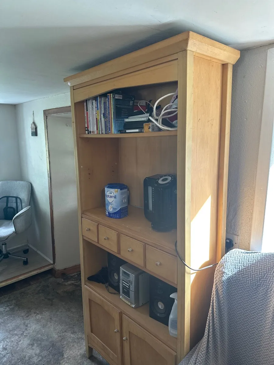 Honey pine bookcase - Image 4