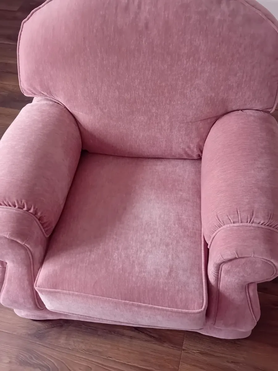 Armchair - Image 3