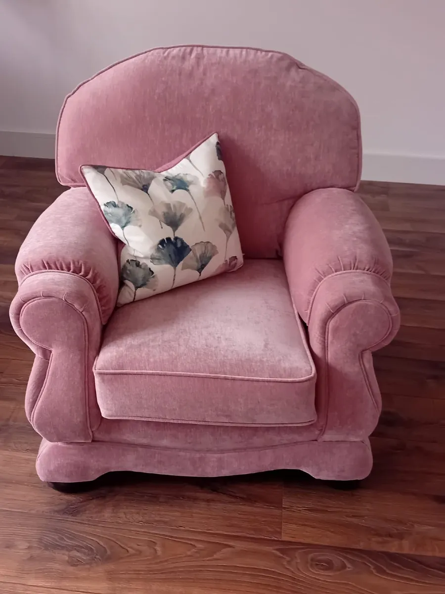 Armchair - Image 4