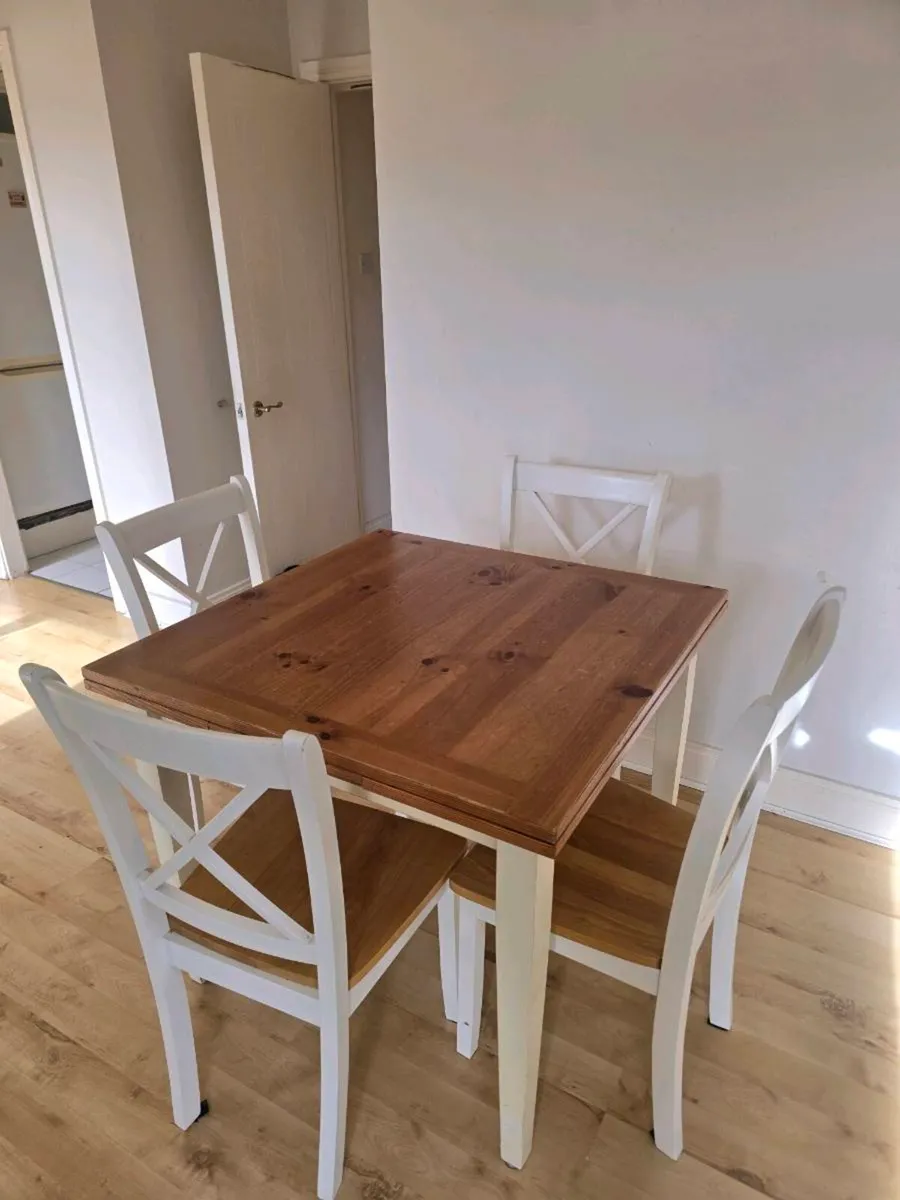 Kitchen Table & chairs - Image 1