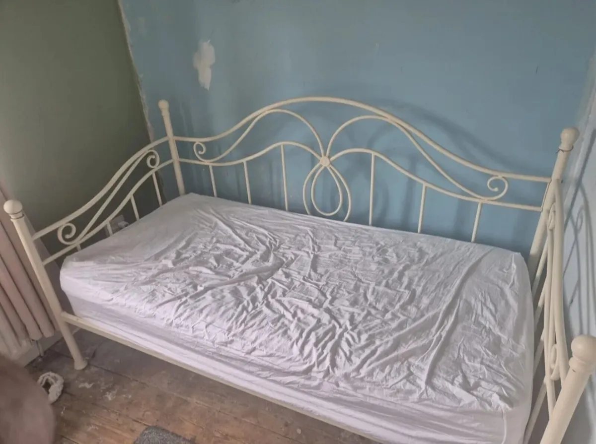 Single Bedframe - Image 2