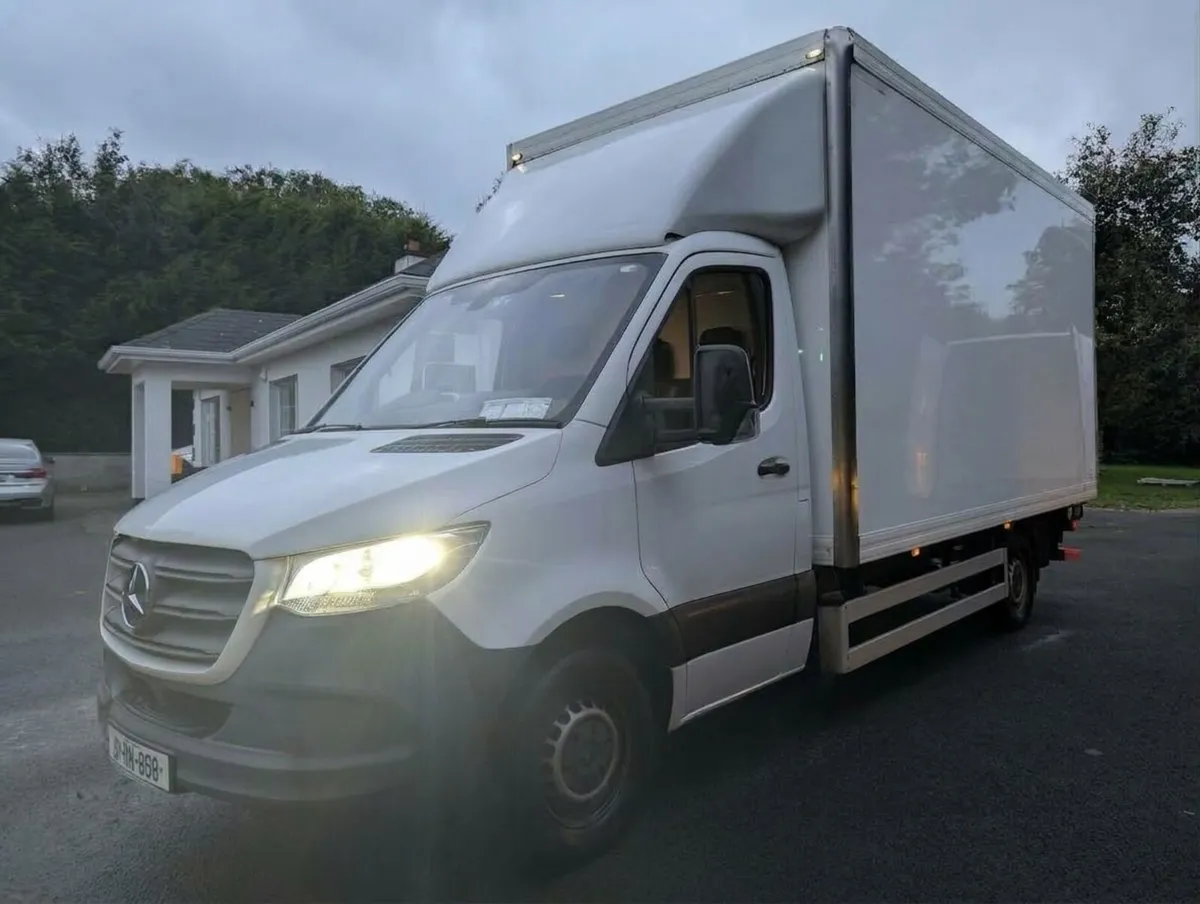 191 Mercedes Sprinter Box body - Image 1