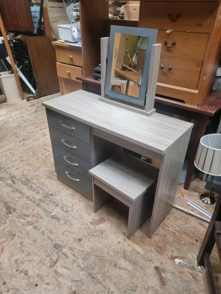 Nevada 4 Drawer Dressing Table SET- Grey Gloss / L - Image 1