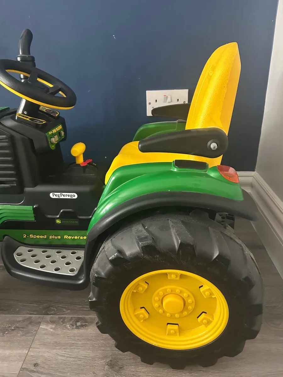 Child’s John Deere Tractor Needs new Battery - Image 2
