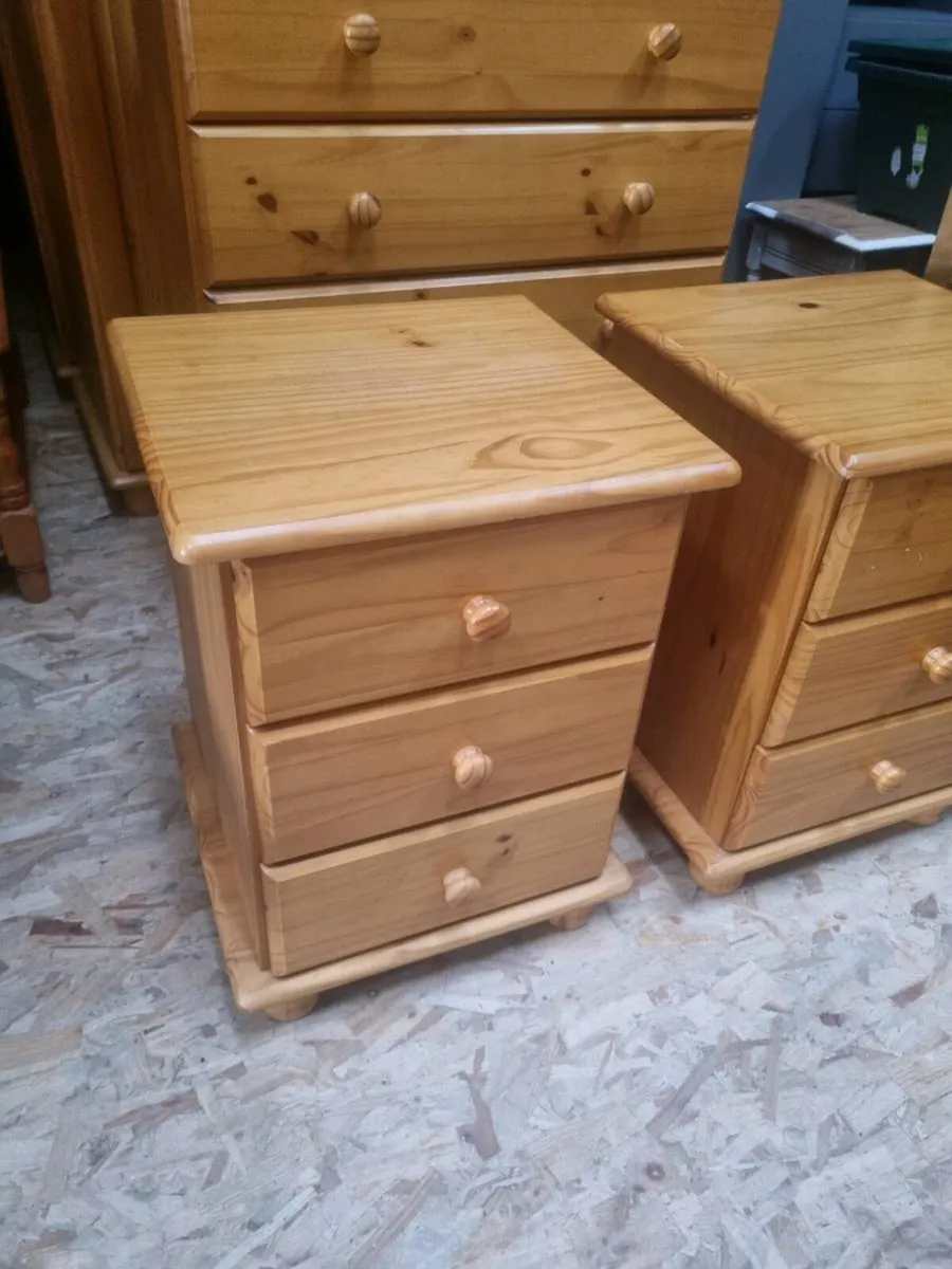 3 Drawer lockers solid pine - Image 3