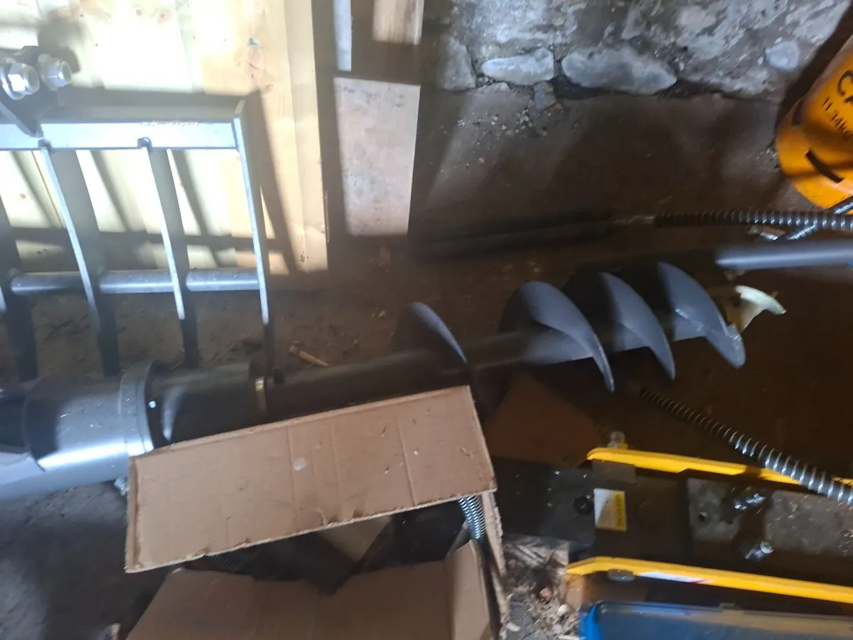 Excavator - Image 2