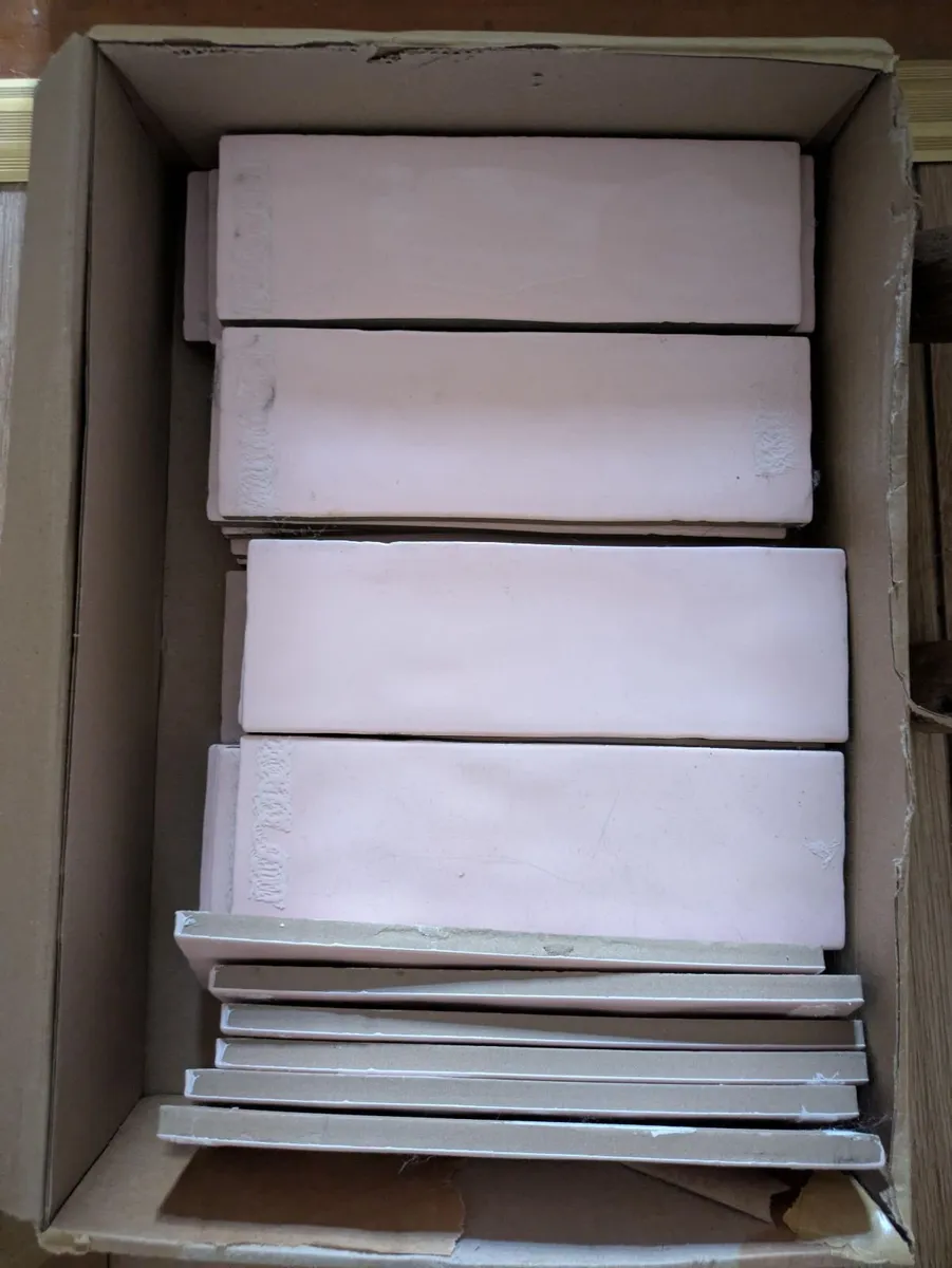 10 boxes pink subway tiles - Image 2