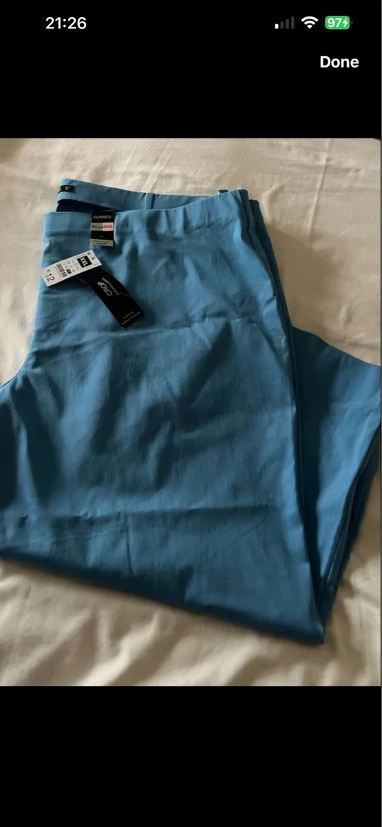 Ladies BNWT trousers size XXL €6 - Image 2