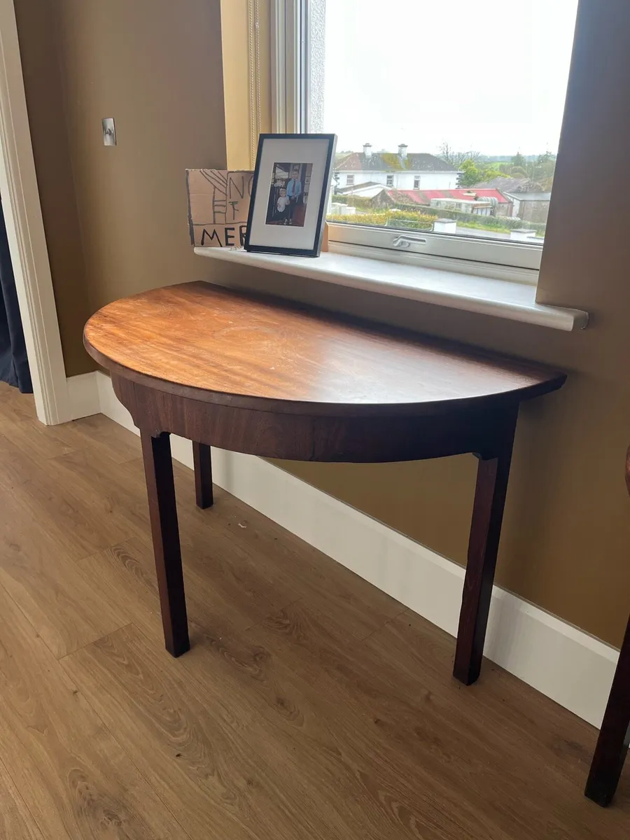 Pair of Georgian mahogany demi-lune side tables. - Image 3