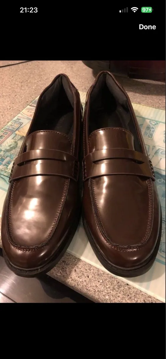 Mens new shoes size 6 €10 - Image 1