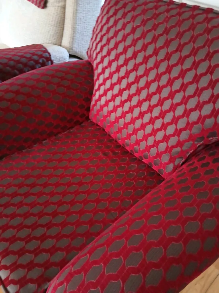 NEW ARMCHAIR NEVER USED - Image 4