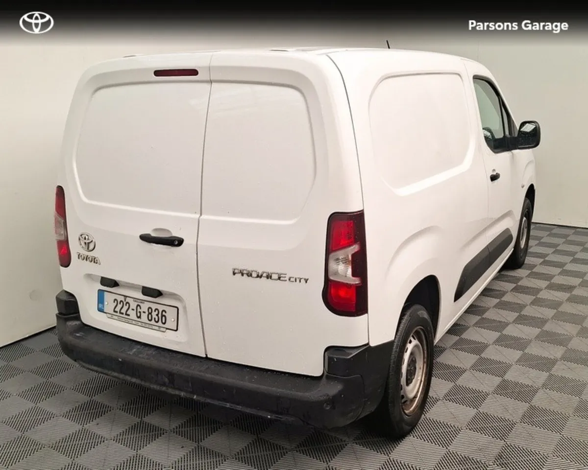 Toyota Proace City 1.5 D GX SWB 6 650KG 3DR - Image 2