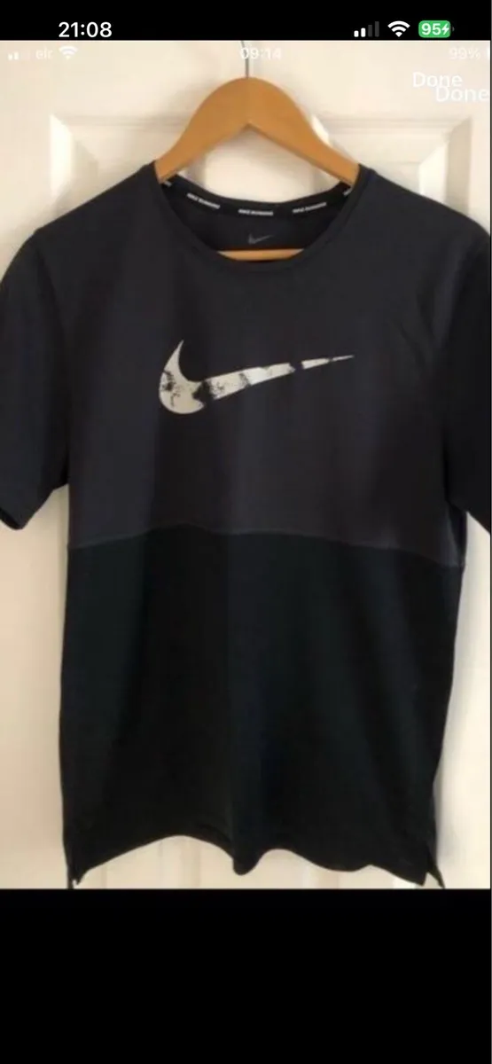 Mens Nike teeshirt size S €5 - Image 1