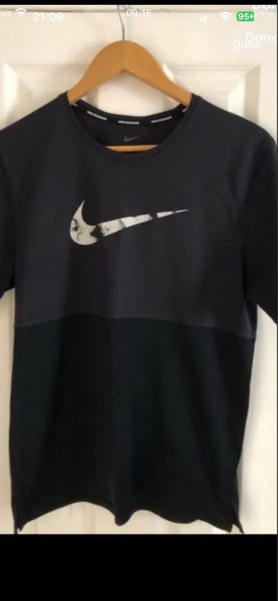 Mens Nike teeshirt size S €5 - Image 2