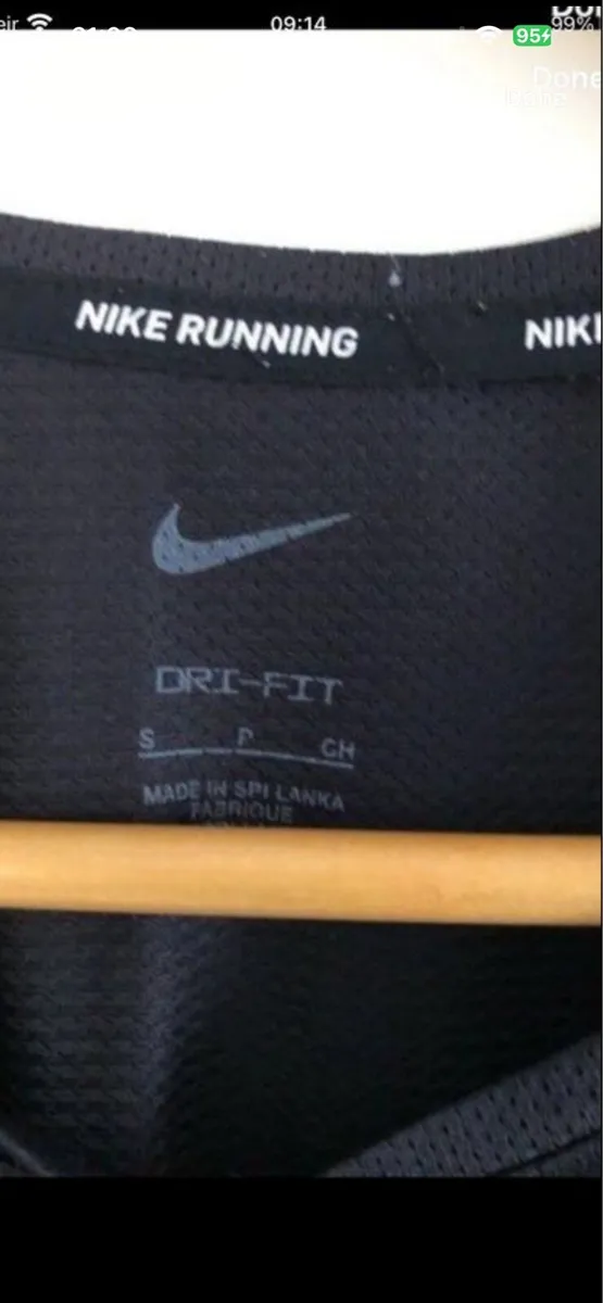 Mens Nike teeshirt size S €5 - Image 3
