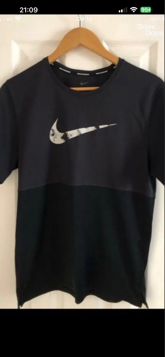 Mens Nike teeshirt size S €5 - Image 4