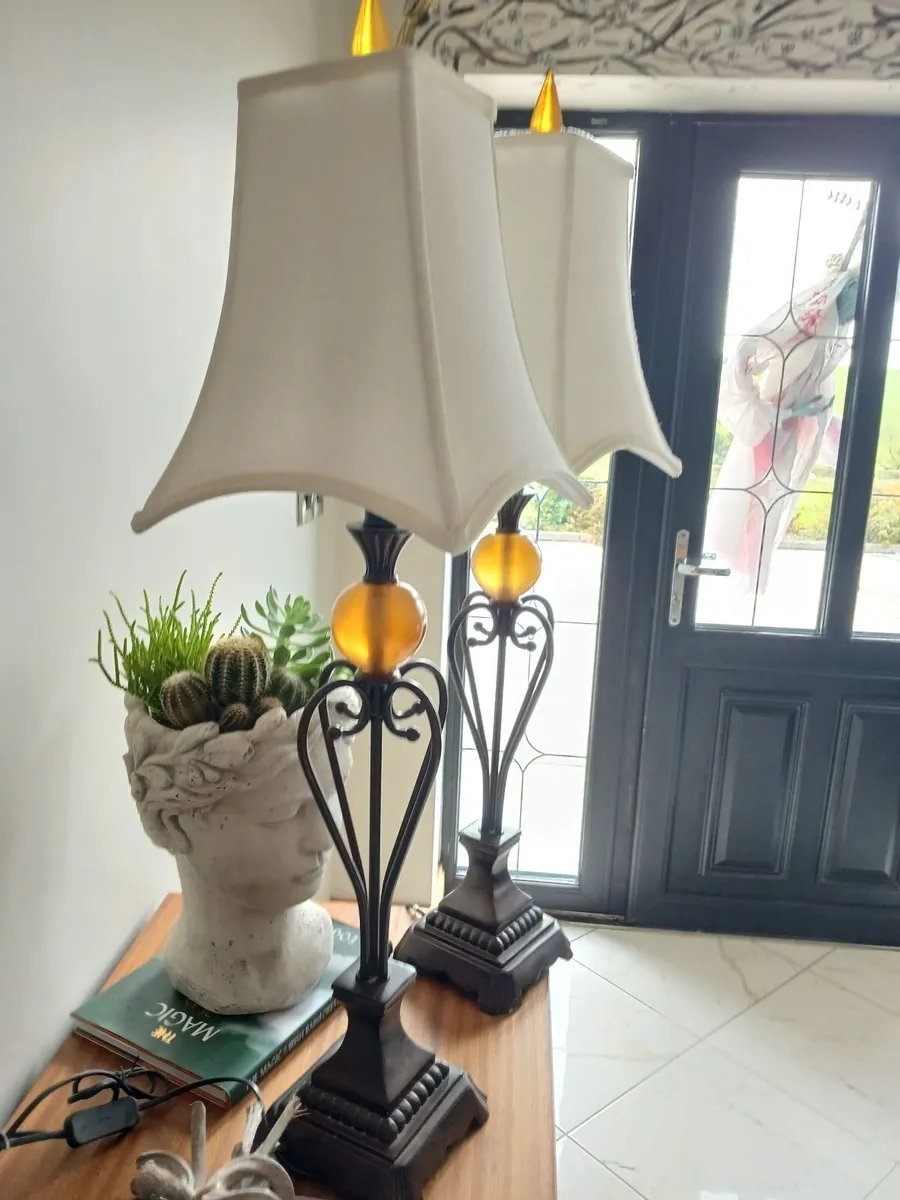 Table lamps x 2 - Image 1