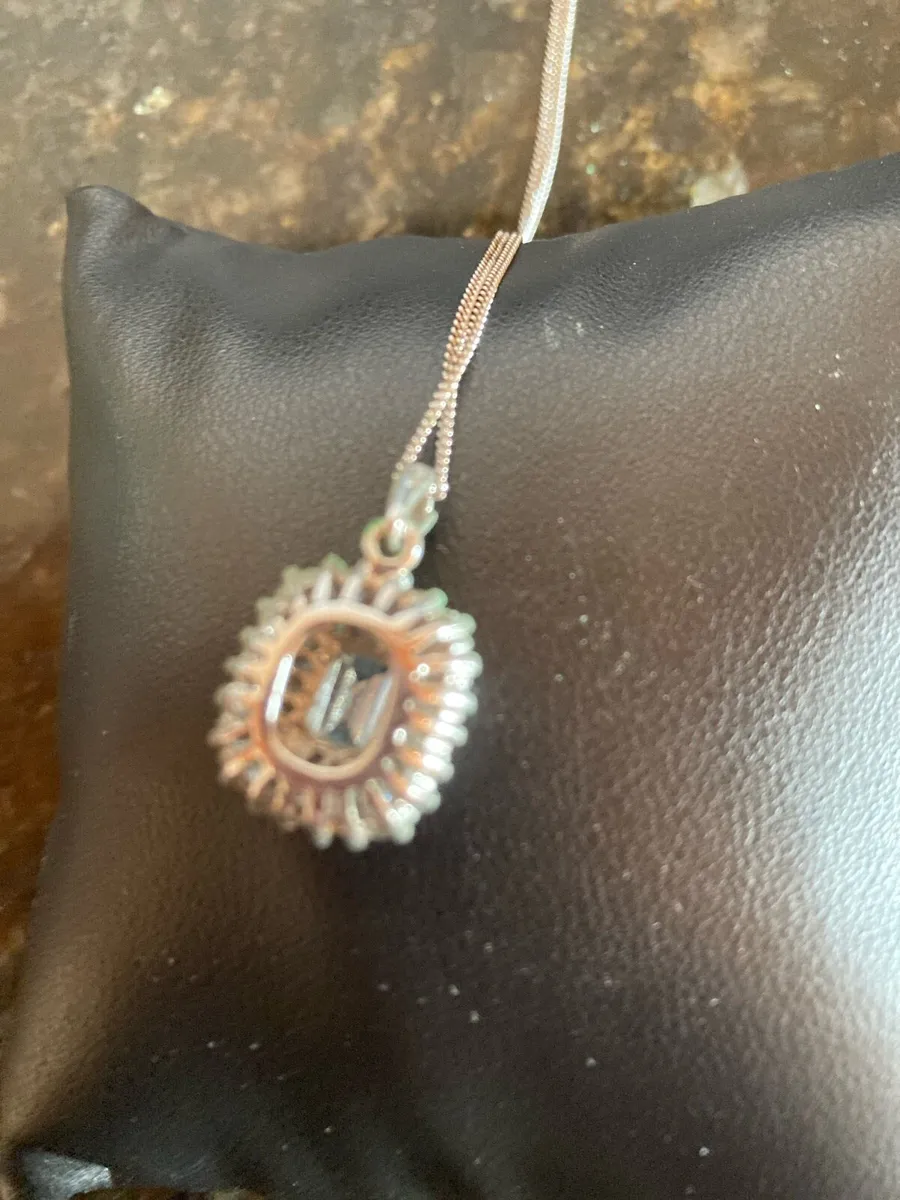 Sterling Silver pendant and chain - Image 4