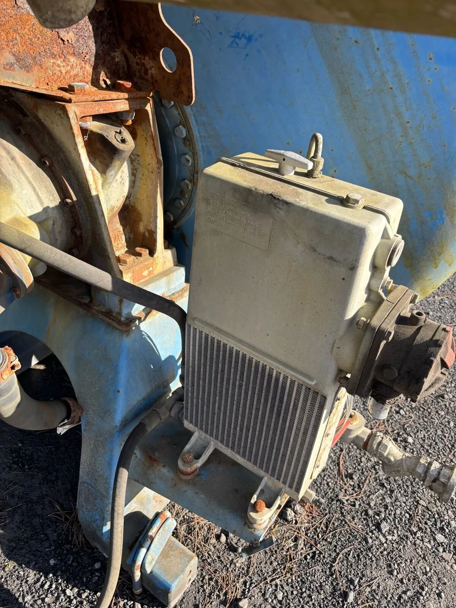 Concrete mixer parts - Image 3