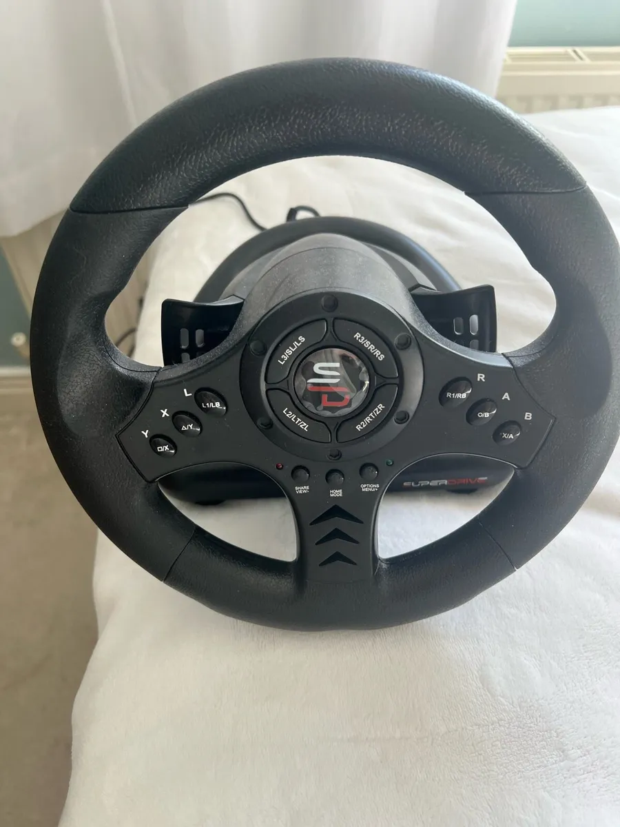 gaming steering wheel and pedals - Image 3