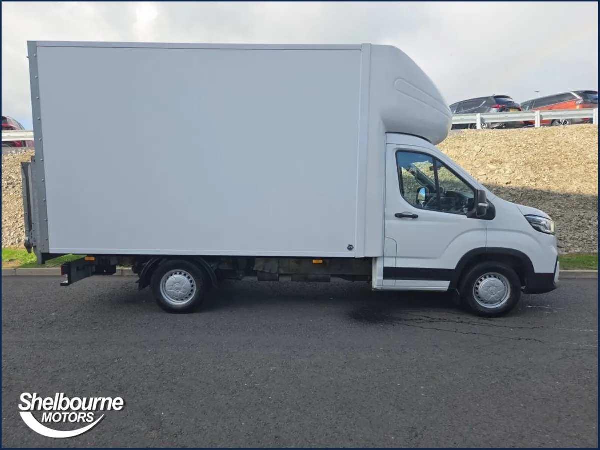 Maxus Deliver 9 2.0 D20 150 Chassis Cab - Image 3