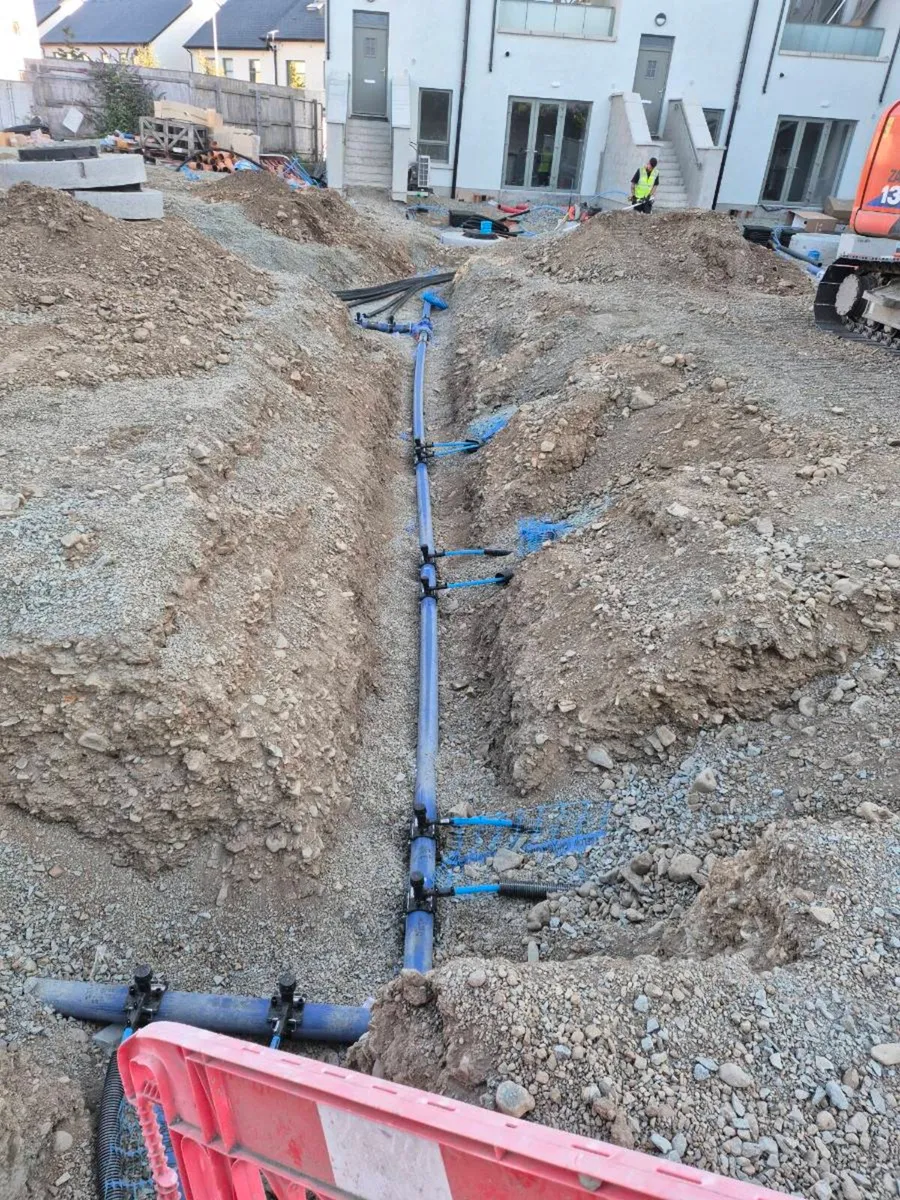 Experienced Ground Workers - Image 1