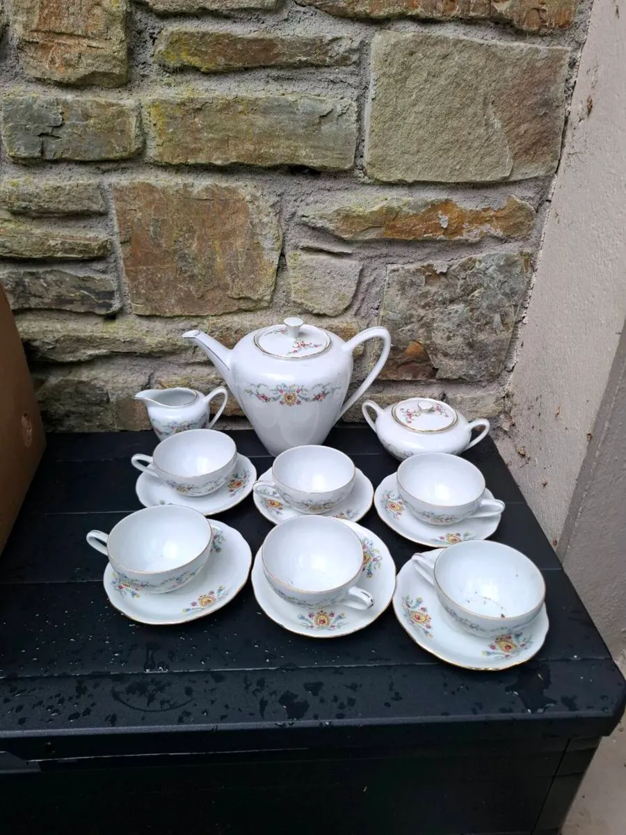 China floral tea set - Image 1
