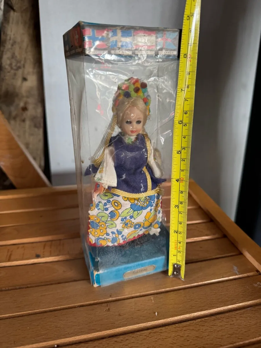 Miscellaneous Items / Antiques / Etc - Image 4