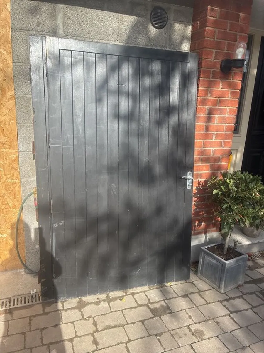 wood garage doors - Image 1