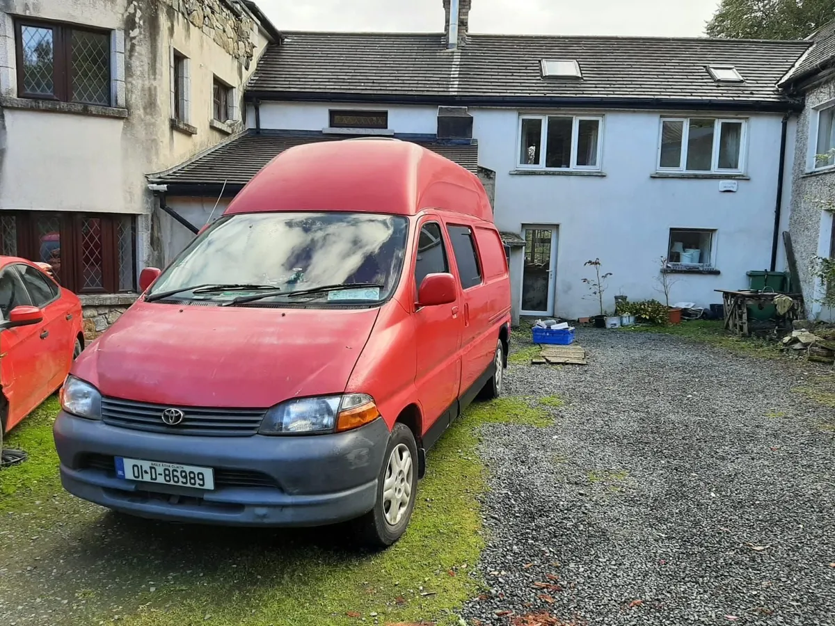 toyota hiace - Image 2